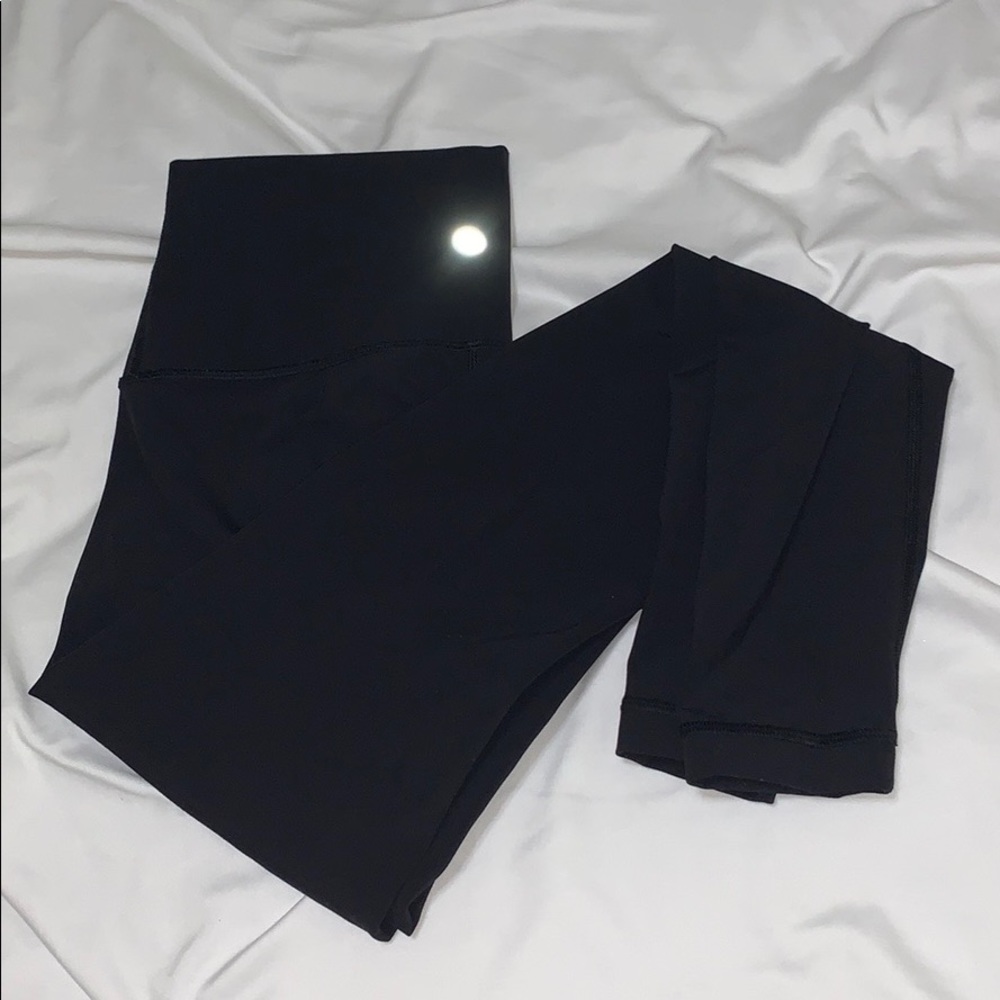 Lululemon Leggings Solid Black - image 2